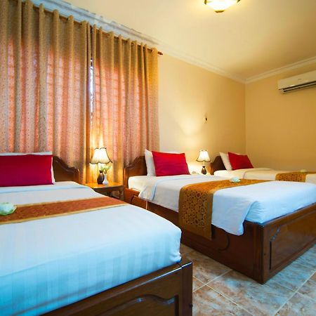 Reaksmey Chanreas Hotel Сіємреап Екстер'єр фото